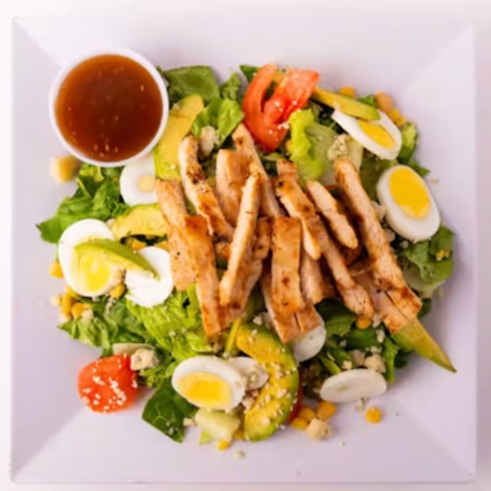 Chicken Cobb Salad Delight